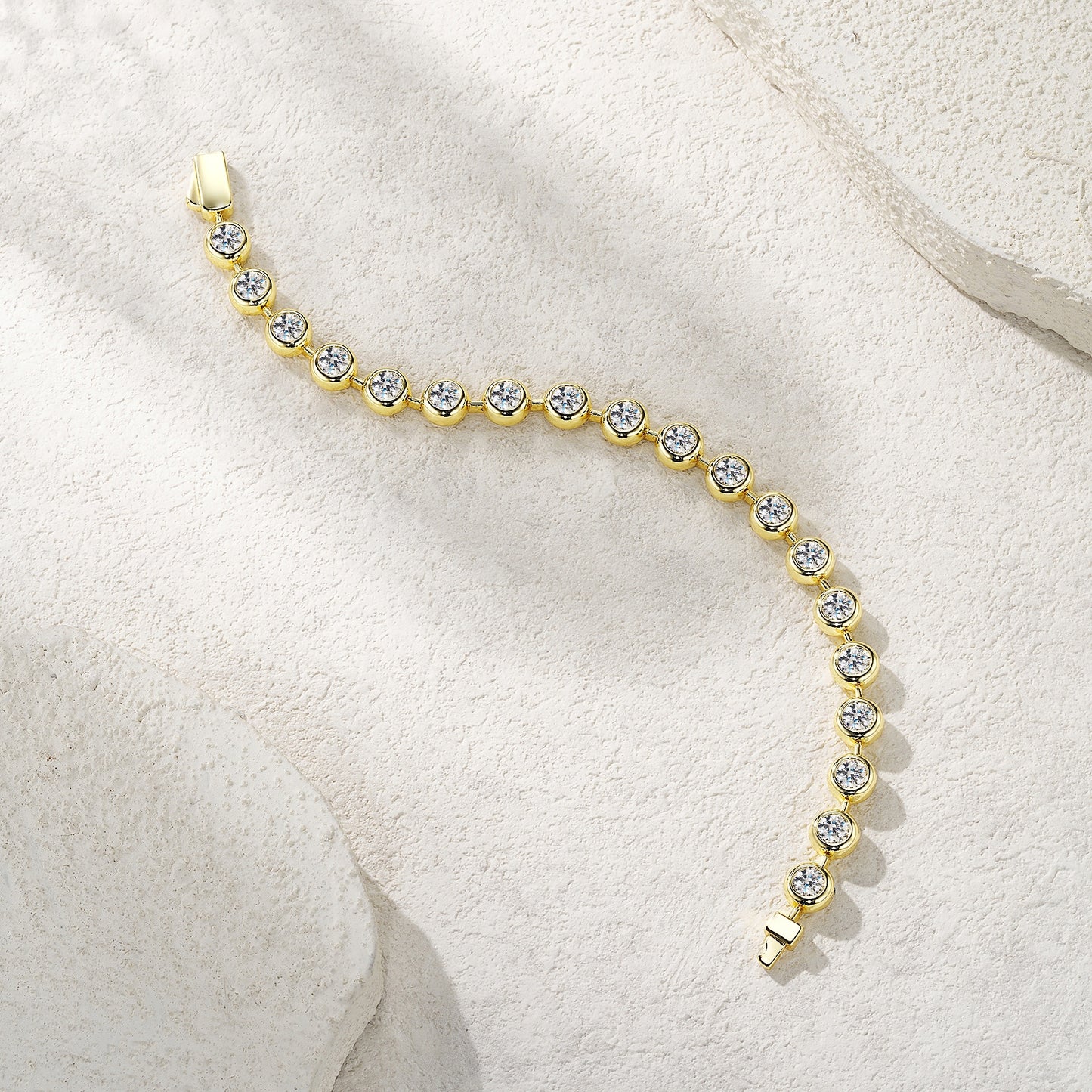 0.5 Karat Moissanite Taşlı Zarif Kadın Bileklik (925 Ayar Gümüş)